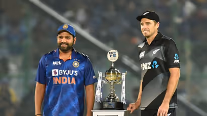Ind Vs Nz- টস জিতে ফিল্ডিংয়ের সিদ্ধান্ত রোহিতের, অভিষেক ভেঙ্কটেশ আইয়রের