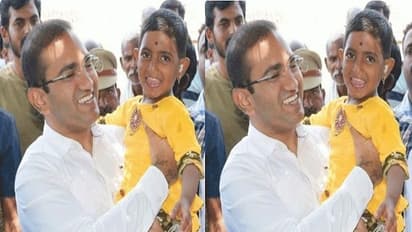 కేటీఆర్ పెద్ద మనసు.. తల్లిదండ్రుల మరణంలో అనాథగా మారిన ఐదేళ్ల చిన్నారికి కలెక్టర్ అండ....