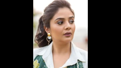 Sreemukhi: కాసుకో అనసూయ శ్రీముఖి వచ్చేస్తుంది... ఉత్కంఠ రేసులో గెలుపెవరిదో?