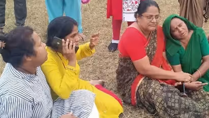 MP में दिल को झकझोर देने वाली घटना: एक साथ एक ही घर के 4 भाई-बहन की मौत..आंगन में पड़े शव देख बिलख रहा परिवार