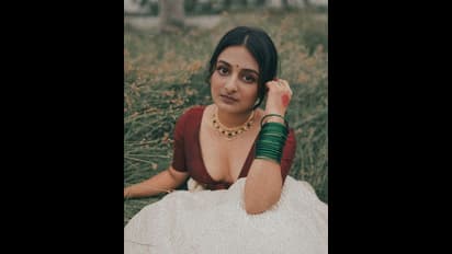 Esther Anil: கிளாமரில் ஹீரோயின்களையே பீட் பண்ணும் கமலின் ரீல் மகள் எஸ்தர் அனில்..! கொஞ்சம் ஓவராதான் போறாங்களோ!