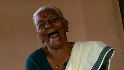 104ാം വയസ്സിൽ 100 ൽ 89 മാർക്ക്, കോട്ടയത്തെ സ്റ്റാറായി കുട്ടിയമ്മ