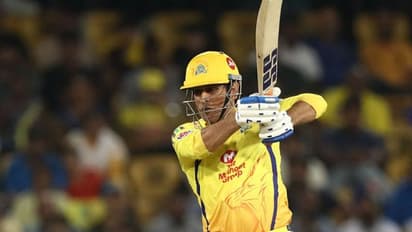 IPL 2022 CSK vs LSG: पहली गेंद से ही माही मार रहा है...और फैंस खुशी से झूम रहे हैं...