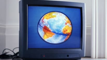 TV का डिजाइन बनाने वाले टेलर 14 साल तक बिना बिजली वाले घर में रहे, खिड़की से आ रही सनलाइट से आया Idea