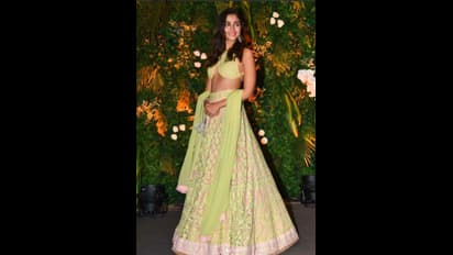 Alia Bhatt: ಬ್ಲೌಸ್‌ ಉಲ್ಟಾ ಹಾಕಿದ್ರಾ ನಟಿ, ಉರ್ಫಿ ಪಾರ್ಟ್‌ 2 ಎಂದ ನೆಟ್ಟಿಗರು