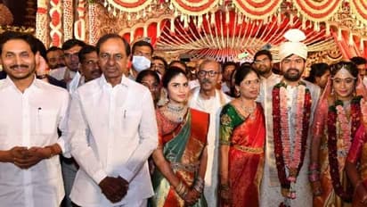 పోచారం శ్రీనివాస్ రెడ్డి మనమరాలి పెళ్లి: హాజరైన కేసీఆర్, జగన్