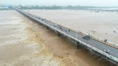 காவேரியை விஞ்சியது பாலாறு… தொடர்ந்து 1 லட்ச கனஅடி நீர் ஓட்டம்!!