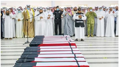 30 വര്ഷം മുമ്പ് വീരമൃത്യുവരിച്ച 19 സൈനികരുടെ സംസ്കാര ചടങ്ങുകള് നടത്തി കുവൈത്ത്