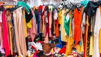 జి‌ఎస్‌టి బాదుడు.. మరింత ఖరీదైనవిగా రెడీమేడ్ డ్రెసెస్, ఫూట్ వేర్.. ఎప్పటినుంచి అంటే ?