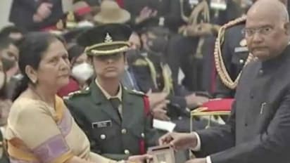 5 आतंकियों को मौत देने वाले शहीद मेजर विभूति को शौर्य चक्र, एक तरफ तालियों की गूंज..तो दूसरी और नम थीं आंखें