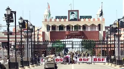 ದಾಖಲೆ ನೀಡಿ ಭಾರತಕ್ಕೆ ಆಗಮಿಸಲು ವಾಘಾ ಗಡಿಗೆ ಬಂದ 180 ಹಿಂದೂಗಳ ತಡೆದ ಪಾಕಿಸ್ತಾನ!