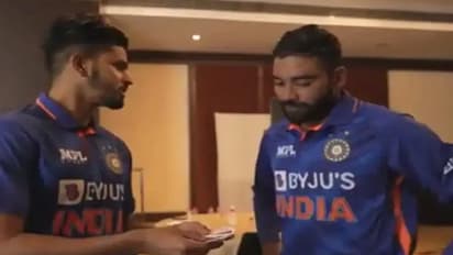 IND vs NZ, Test  Series: मैच से पहले रिलेक्स मूड में नजर आई टीम इंडिया, मस्ती करते खिलाड़ियों का वीडियो वायरल