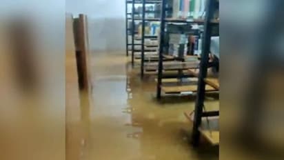 Karnataka Rains| കനത്ത മഴ, ക‍ർണാടകയിലെ ​ഗവേഷണ കേന്ദ്രത്തിൽ വെള്ളം കയറി, പ്രധാന രേഖകൾ സംരക്ഷിക്കാൻ ശ്രമം