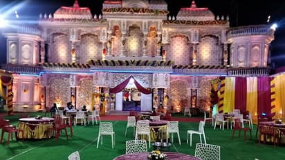 सावधान ! शादी में वेटर बनकर घुसा चोर, पलक झपकते ही दुल्हन के कमरे से उड़ाए 20 लाख के गहने, CCTV में कैद