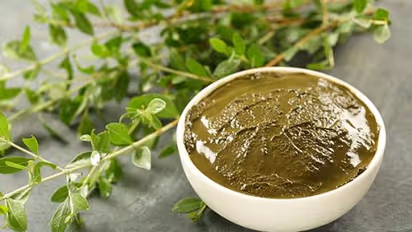 Hair care: జుట్టుకు మెహందీ పెట్టుకునే ముందు ఇవి తెలుసుకుంటే మంచిది!