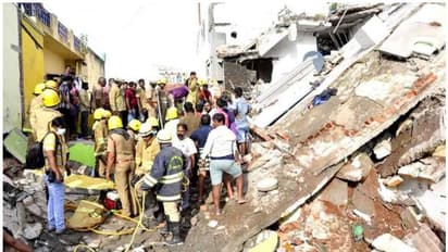 cylinder : പാചകവാതക സിലിണ്ടര്‍ പൊട്ടിത്തെറിച്ച് കെട്ടിടം തകര്‍ന്നു; അഞ്ച് പേര്‍ മരിച്ചു, 17 പേര്‍ക്ക് പരിക്ക്