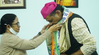 Congress to TMC:ಮಮತಾ ಬ್ಯಾನರ್ಜಿ ನೇತೃತ್ವದ ಟಿಎಂಸಿ ಸೇರಿದ ಕಾಂಗ್ರೆಸ್ ನಾಯಕ ಕೀರ್ತಿ ಅಜಾದ್!