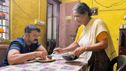 Jayasurya : 'ഇവിടുത്തെ കൊച്ചിന് സ്കൂളില് കൊണ്ടുപോകാന് ഉണ്ടാക്കിയതാ'; മനസിനെ തൊട്ട അനുഭവം പങ്കുവച്ച് ജയസൂര്യ