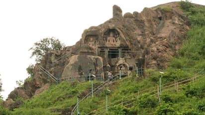 Exploring Maharashtra's Ancient Caves - Unveil a Mysterious Past!