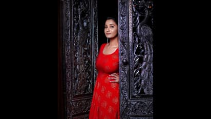 தெலுங்கில் அறிமுகமாகும் பிரியா பவானி சங்கர்... முதல் படமே விஜய்க்கு போட்டியாக ரிலீஸ்