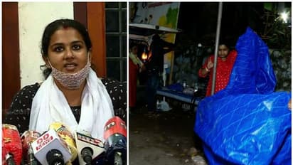 Anupama : ശിശുക്ഷേമ സമിതിക്ക് മുന്നിലെ സമരം അവസാനിപ്പിച്ച് അനുപമ, സമരപ്പന്തൽ പൊളിച്ചു