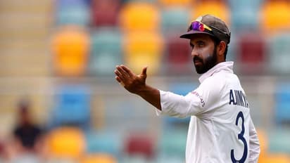 രഹാനെക്ക് നല്കിയ പരിഗണന അവനെന്തുകൊണ്ട് നല്കുന്നില്ല, സെലക്ടര്മാരോട് ചോദ്യവുമായി കാര്ത്തിക്