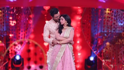 Super Singer 3: রোম্যান্সে ভরপুর সুপার সিঙ্গার মঞ্চ, প্রিয় জুটির নজরকারা পার্ফমেন্স