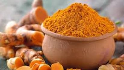 সরস্বতী পুজোর দিন হলুদ মেখে স্নানের রীতি, জেনে নিন ত্বকের জন্য কতটা কার্যকর হলুদ