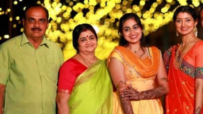 Divya Unni: നടി ദിവ്യ ഉണ്ണിയുടെ അച്ഛൻ അന്തരിച്ചു