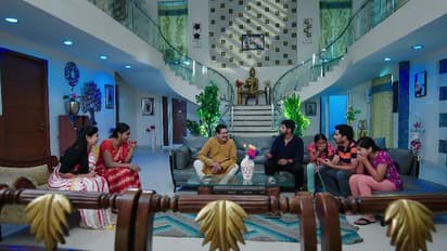 Karthika Deepam: సంతోషంలో డాక్టర్ బాబు కుటుంబం.. మరో సునామి సృష్టించడానికి పక్కా ప్లాన్ వేసిన మోనిత?