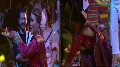 Bigg Boss 15: Rakhi Sawant ने घर में अपने पति रितेश का ऐसे किया स्वागत, पैर छूकर कही ये बात, देखें Video