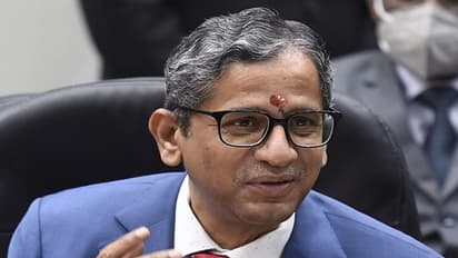 ಪತ್ರಿಕೆ ಜವಾಬ್ದಾರಿಯುತ, ಟೀವಿ ಹೊಣೆಗೇಡಿ: ಸಿಜೆಐ ಚಾಟಿ