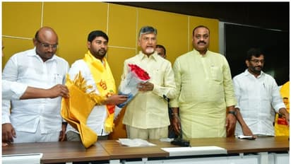 టీడీపీలోకి జమ్మలమడుగు నేతలు.. రాష్ట్రాన్ని కాపాడటం ప్రతి ఒక్కరి బాధ్యత: చంద్రబాబు