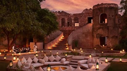 Katrina-Vicky Wedding :   ৭৫ শতাংশ বিয়ের খরচই দিচ্ছেন ক্যাটরিনা, রাজকীয় আসরের ১০ অজানা তথ্য জানলে ঘুম উড়বে