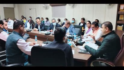 UP News: लखनऊवासियों को मिली बड़ी राहत, DM ने वैक्सीनेशन से पहले रजिस्ट्रेशन की अनिवार्यता की खत्म