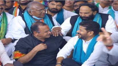 Komatireddy Venkatreddy: నిన్న భట్టి.. నేడు రేవంత్ రెడ్డి! సలార్‌ పాటతో కోమటిరెడ్డి వరుస ట్వీట్లు