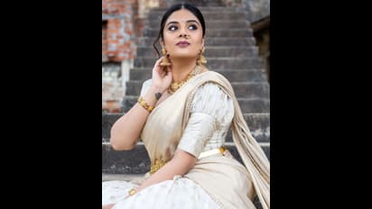 Sreemukhi : లంగాఓణిలో శ్రీముఖి స్టన్నింగ్ లుక్.. రాములమ్మ అందాలకు నెటిజన్లు ఫిదా