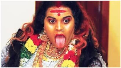 தமிழ்நாட்டில் நடக்கப்போகும் பயங்கர பிரளயம்... உடான்ஸ் விடும் பெண் சாமியார்..!