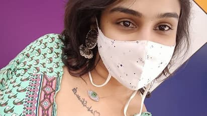 BiggbossVanitha: பிக்பாஸ் மீது அம்புட்டு லவ்வா? வனிதாவின் வேற லெவல் ஃபேஷனை பார்த்து பிரமித்து போன நெட்டிசன்கள்