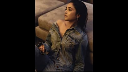 Priyanka Mohan: அழகு டாலு நீ... மெழுகு டோலு நீ... மாடர்ன் லுக்கில் துள்ளாக போஸ் கொடுத்த பிரியங்கா மோகன்..!