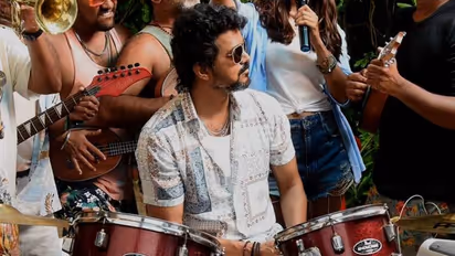 Beast Release Date : வேற லெவல் பீஸ்ட் அப்டேட்.. வலிமையை தொடர்ந்து ட்ரெண்டாகும் பீஸ்ட் மூட்...