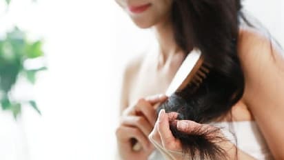 Winter Hair Care: চুল পড়া থেকে খুশকি- শীতে চুলের একাধিক সমস্যা সমাধানে মেনে চলুন ঘরোয়া টোটকা, রইল টিপস