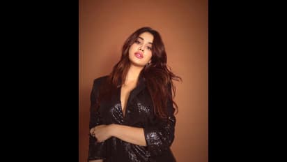 Janhvi Kapoor: মায়ের দেওয়া এই উপদেশ আজও ভোলেন না জাহ্নবী, আর তাতেই হটলুকে বাজিমাত