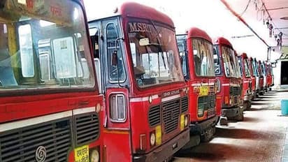 MSRTC STRIKE : महाराष्ट्र में हड़ताल कर रहे MSRTC के 1,700 कर्मचारी बर्खास्त, 8,000 को सस्पेंड किया
