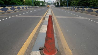 ಬೆಳಗಾವಿ: ರೇಲ್ವೆ ಮೇಲ್ಸೇತುವೆ ಬಣ್ಣ ಎರಡೇ ದಿನಕ್ಕೆ ಬಯಲು..!