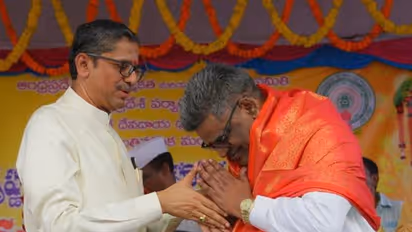 Sirivennela Death : తెలుగు పాటకు ఊపిరులూదారు .. సిరివెన్నెల మరణంపై సీజేఐ ఎన్వీ రమణ దిగ్భ్రాంతి