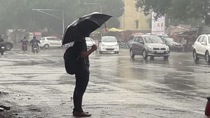 BMC Declares Holiday | ஒரே இரவில் கொட்டித் தீர்த்த கனமழை! தத்தளிக்கும் மும்பை! - விடுமுறை அறிவிப்பு!