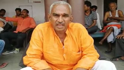 बीजेपी विधायक सुरेंद्र सिंह ने दी अखिलेश को चुनौती, मेरे खिलाफ लड़ें- एक लाख वोट से हराऊंगा