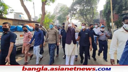 KMC Polls: বিভাজনের রাজনীতি করে ক্ষমতায় আসা যায় না, প্রচারে বেরিয়ে পদ্ম শিবিরকে তীব্র কটাক্ষ ফিরহাদের