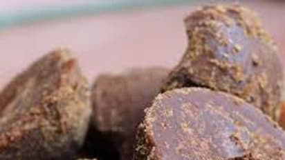 ಕಪ್ಪು ಬೆಲ್ಲ ತಿನ್ನೋದ್ರಿಂದ ಪಡೆಯಿರಿ 8 ಅದ್ಭುತ ಆರೋಗ್ಯ ಪ್ರಯೋಜನ